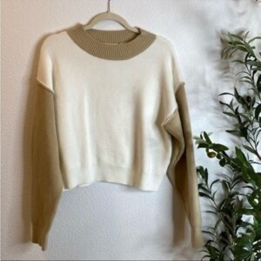 Luca + Grae Sweater White Tan Long Sleeve Thick Medium Color Block